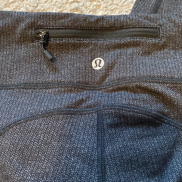 Lululemon leggings - Picture 4 of 9